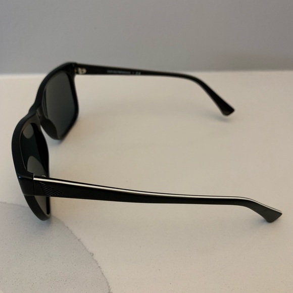 Emporio Armani EA 4002 5017/87 - Picture 5 of 7